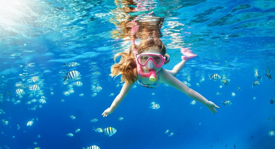 NH_Collection_Maldives_Reethi_Resort_Leisure_Snorkeling-944x510.jpg