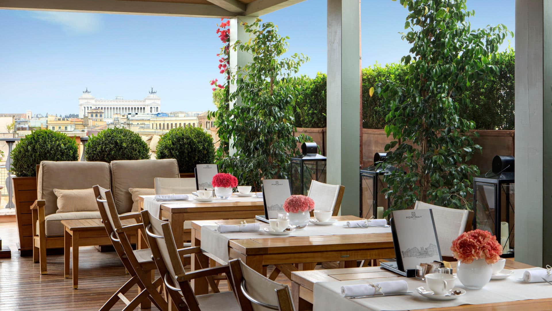 Breakfast at Portrait Roma